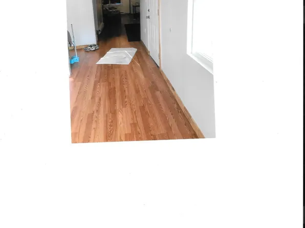 814 N 8th St, Reading, PA 19604