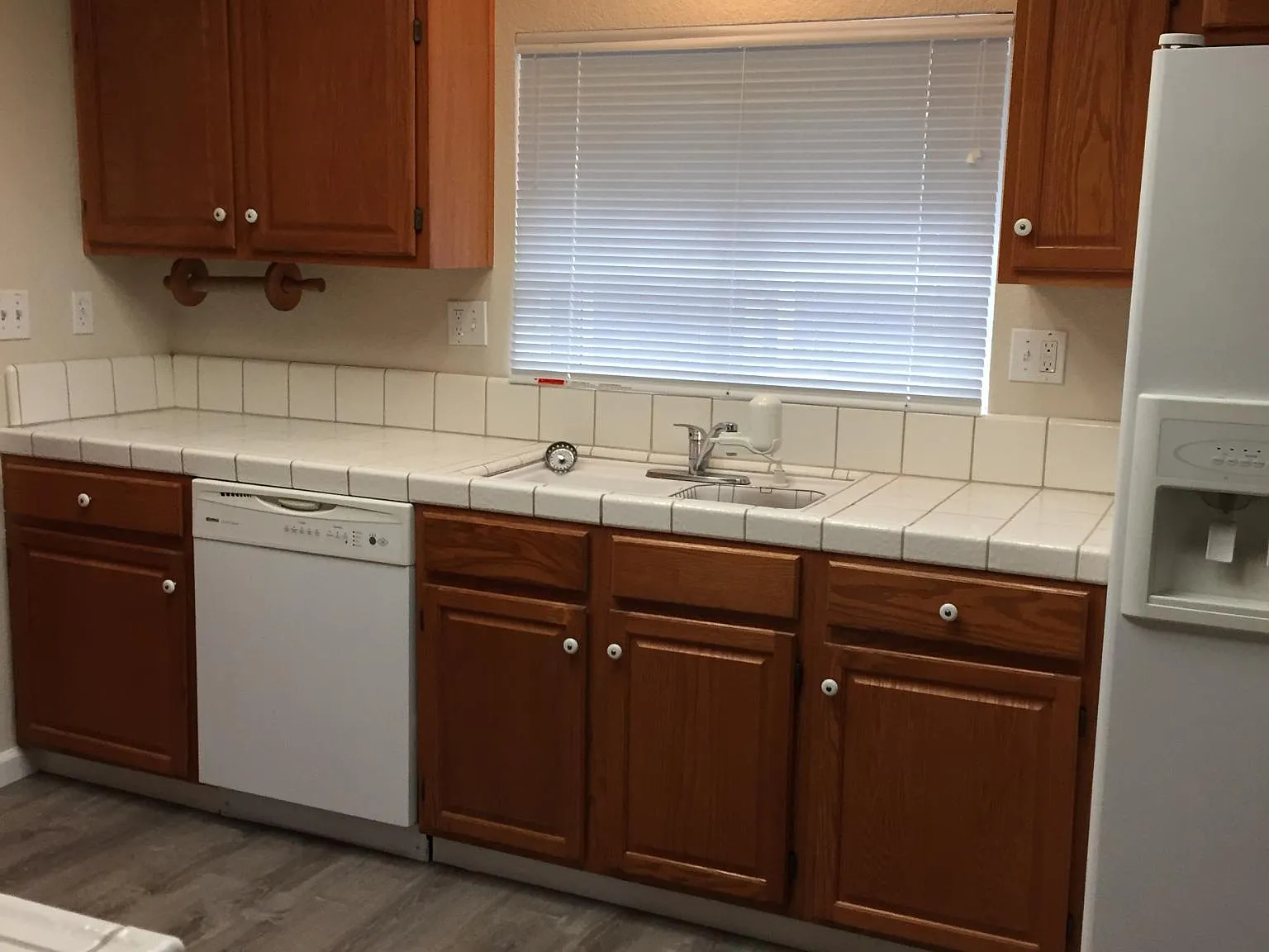 3 bed, 1630 sqft, $2,600 — Photo 2