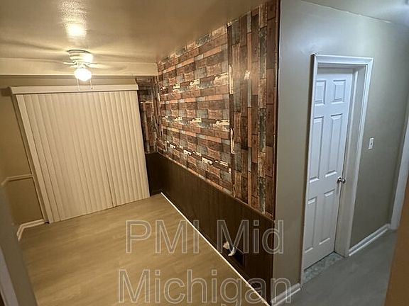 3rd image of 1436 Berrywood Ln