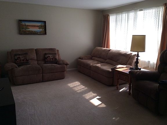 2nd image of 515 Abbington Pl