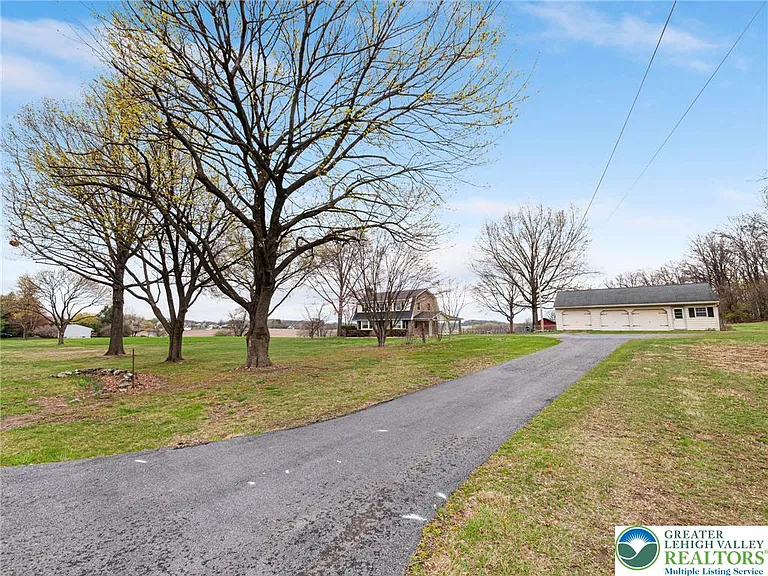 301 Ontelaunee Dr — Photo 6