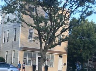 210-212 City Island Ave, Bronx, NY 10464