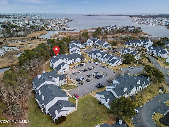 2nd image of 620 Waters Edge Drive