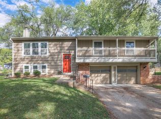 10310 W 89th St, Overland Park, KS 66214