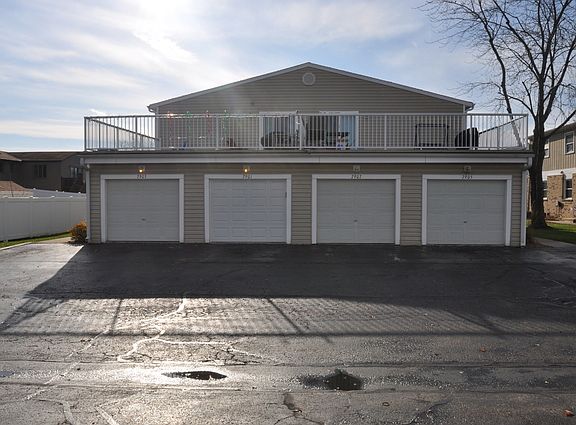 2nd image of 7905 163rd Ct