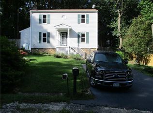 8613 Shadymist Dr, North Chesterfield, VA 23235