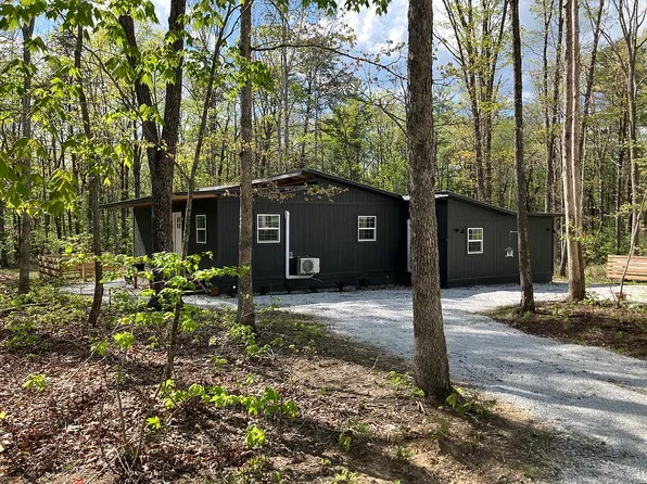 1825 Fern Hill Rd, Pikeville, TN 37367