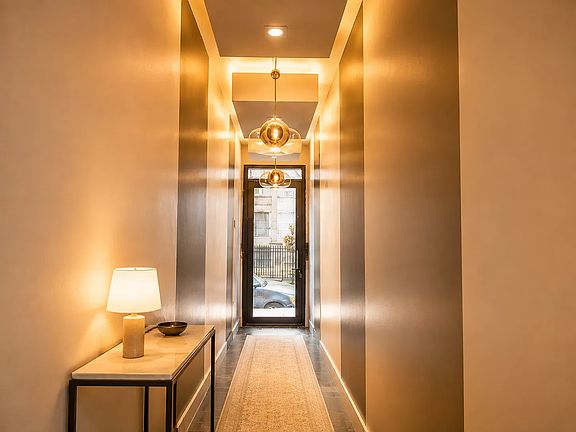 3rd image of 184 Suydam St #2OO