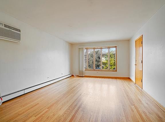 2nd image of 11216 Moraine Dr