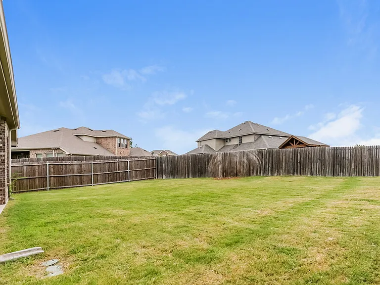 339 Chamberlain Dr — Photo 16