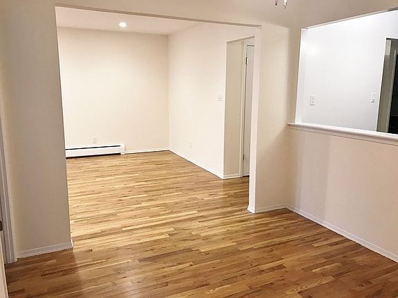 3rd image of 2812 37th St #2