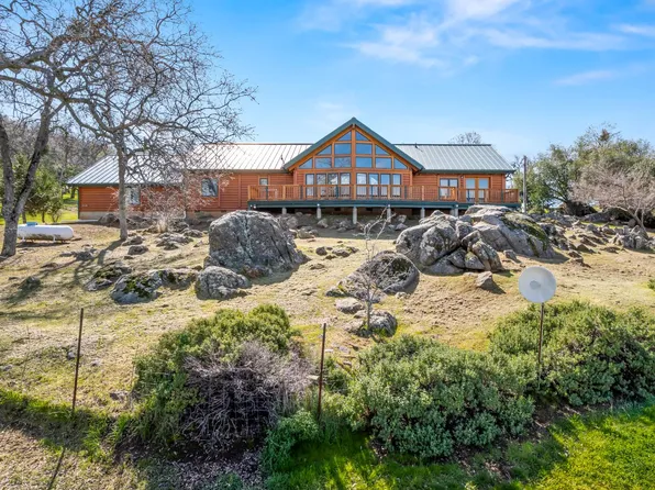 37678 Cardinal Ln, Squaw Valley, CA 93675