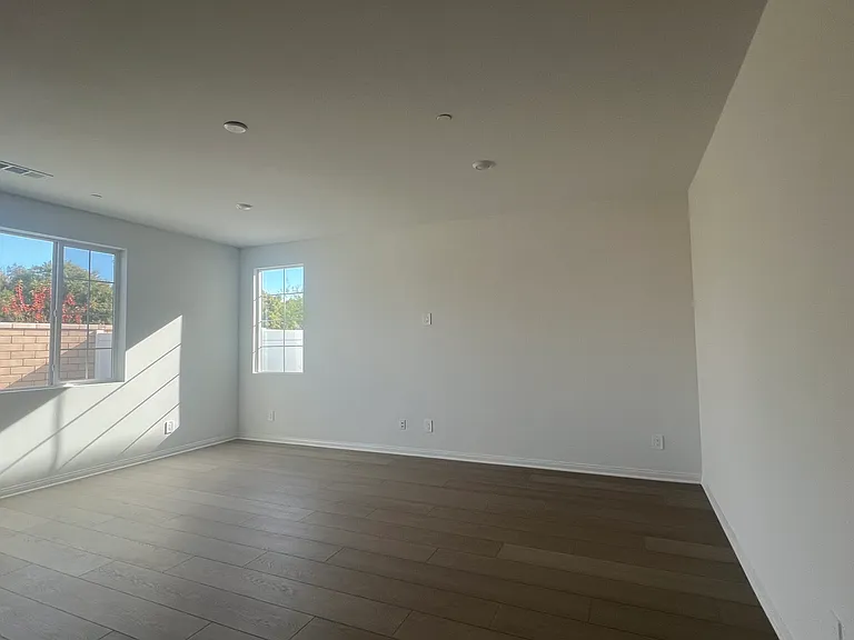 1758 Ace St — Photo 21