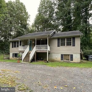 60 Sheckells Rd, Huntingtown, MD, 20639