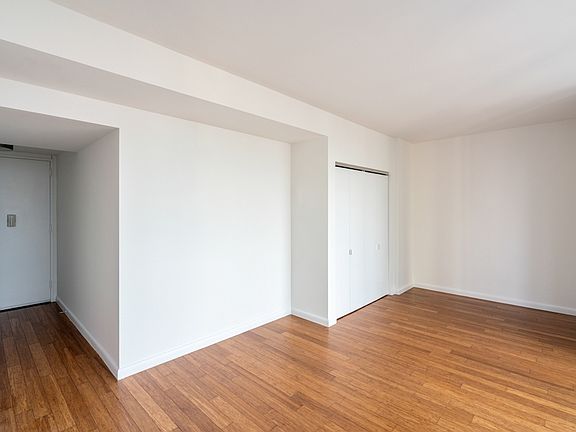 4th image of 66 Rockwell Pl APT 11D