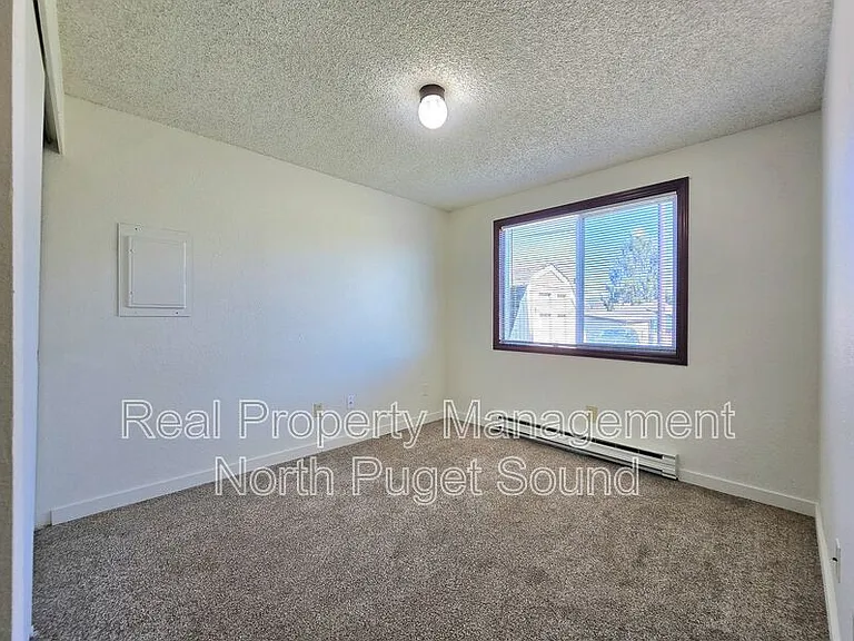 1421 Pine St #A — Photo 10