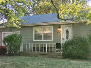 318 N 9th St, Towanda, KS 67144