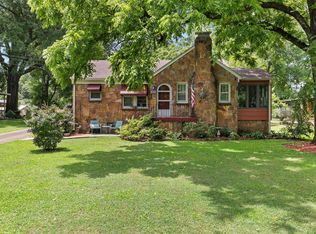 1911 N Wood Ave, Florence, AL 35630