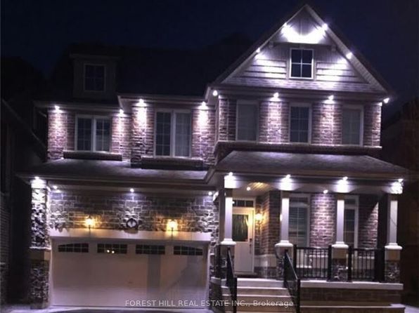 7 Grogan St, Ajax, ON L1Z 0P6