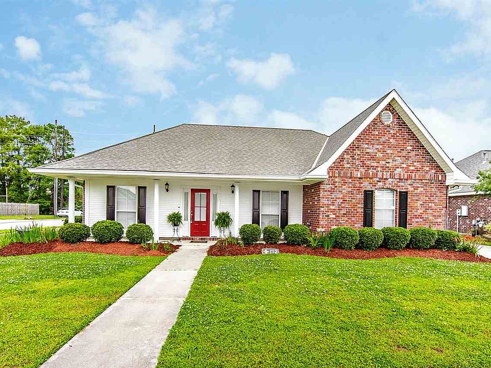 1st image of 172 Tulip Dr