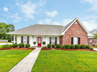 172 Tulip Dr, Houma, LA 70360