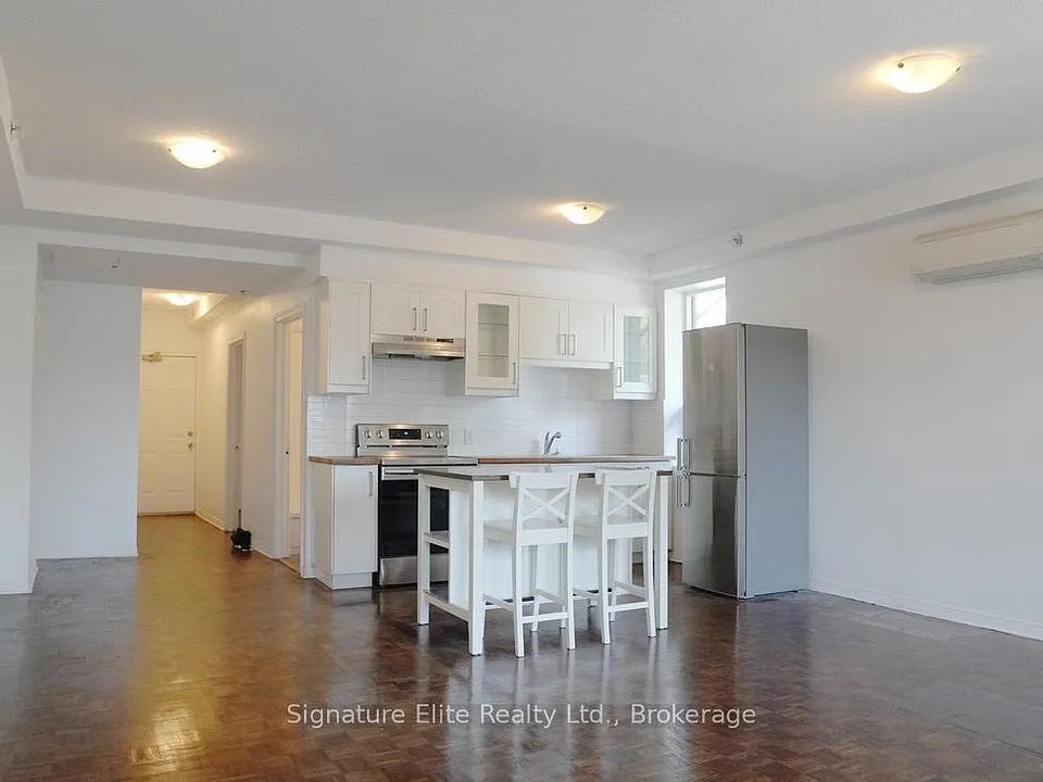 529 Danforth Ave #2
