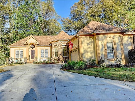 2nd image of 1730 Laurel Creek Dr