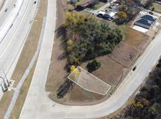 27 NW 19th St, Grand Prairie, TX 75050