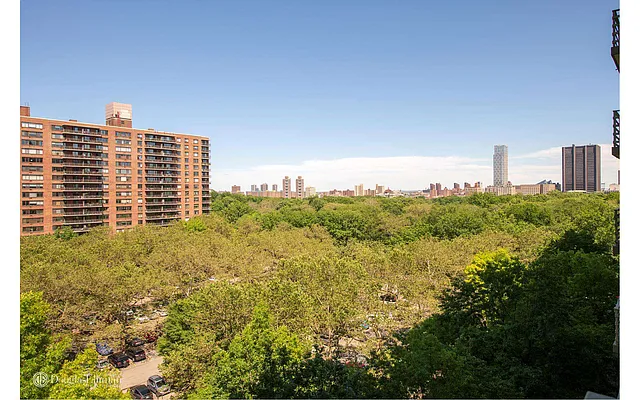 Sold by Douglas Elliman | media 17