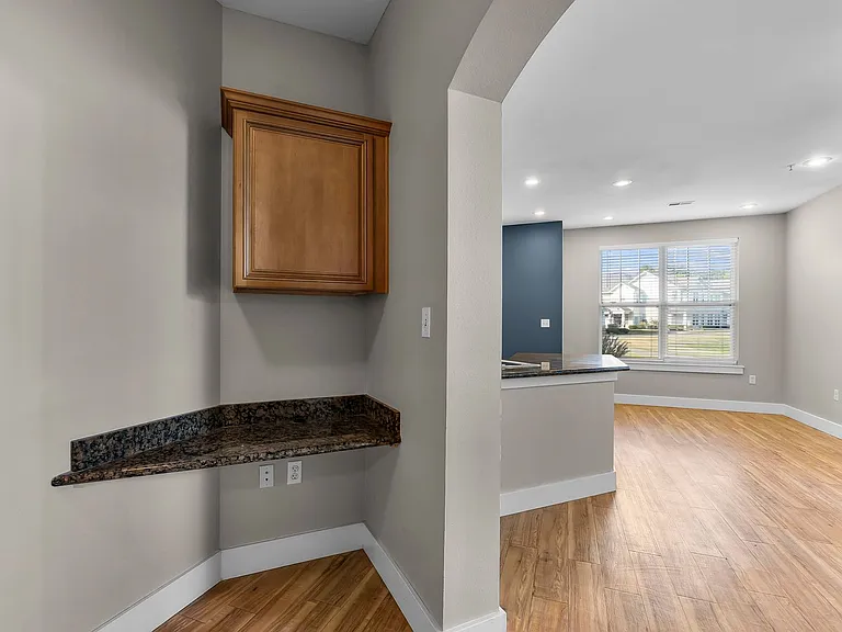 2041 Walden Blvd — Photo 8