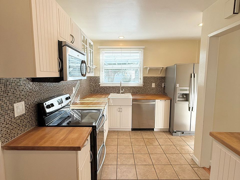 1st image of 3638 Deerford St