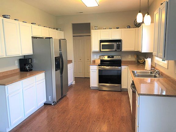 4th image of 1420 W Glasgow Ct