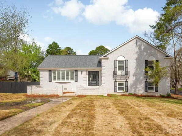 7100 Abbotswood Dr, Charlotte, NC 28226