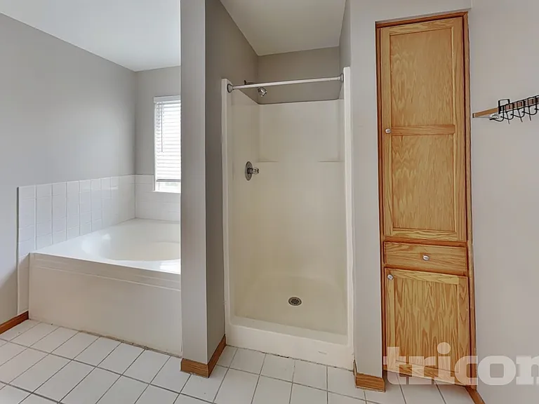 2302 Timber Trl — Photo 9