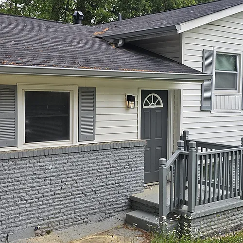 180 Ruzelle Dr SE Photo 1