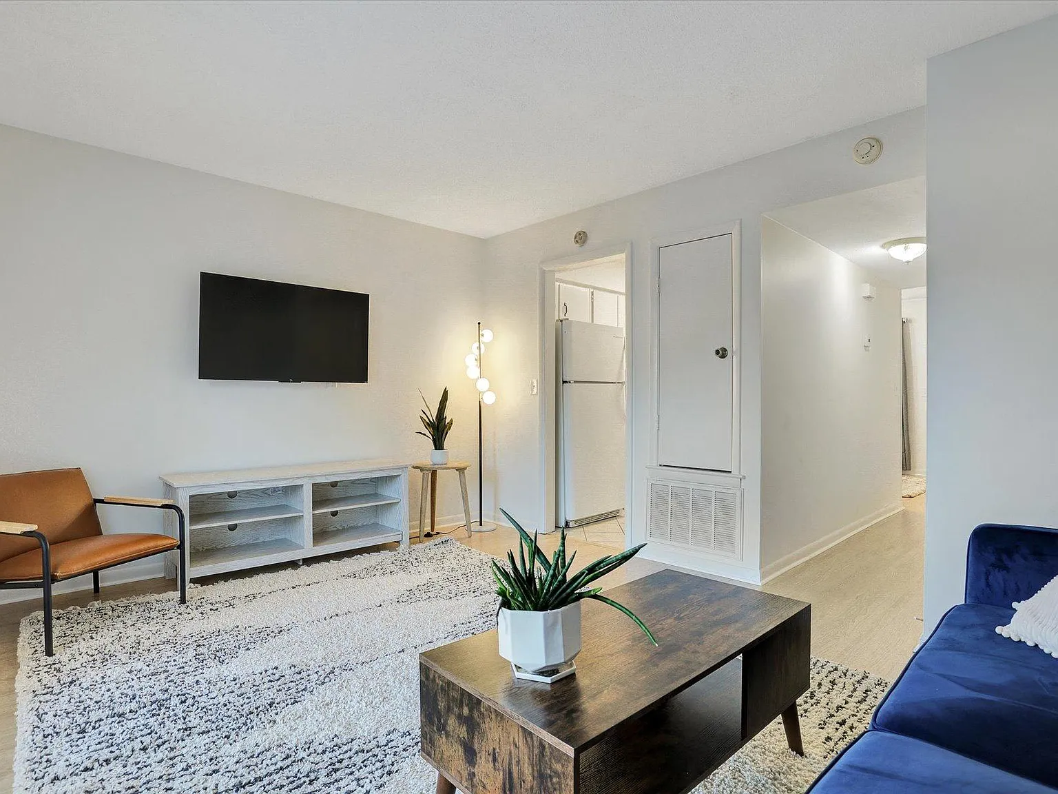 4110 Crane St — Photo 3