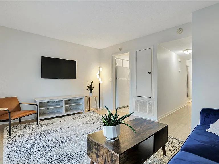 4110 Crane St #C — Photo 3