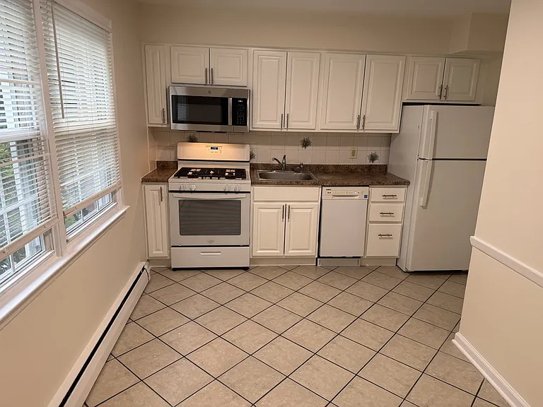 364 Westwood Ave #3 — Photo 2
