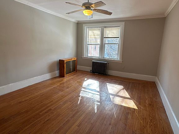 3rd image of 511 Norton Pkwy #32AN
