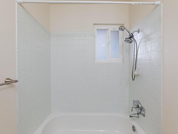 5th image of 267 E Van Wagenen St