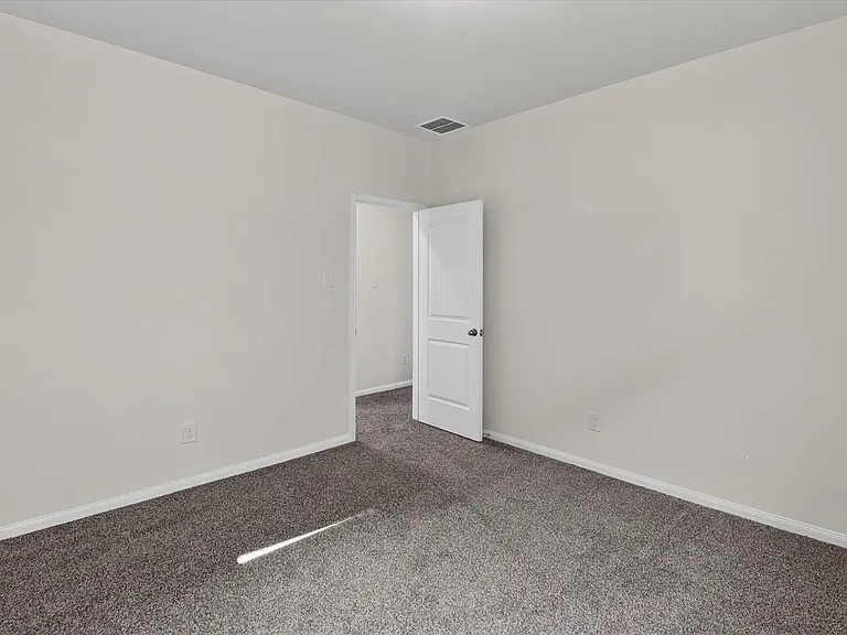 24839 Goldoni Dr — Photo 18