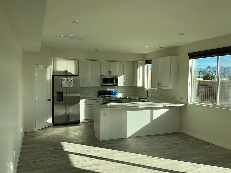 33040 Rancho Vista Dr #300 — Photo 29