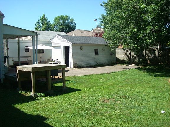 4th image of 3274 Lotz Dr