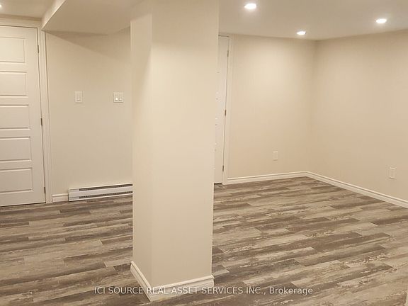 2nd image of 44 Bartonville Ave W #5
