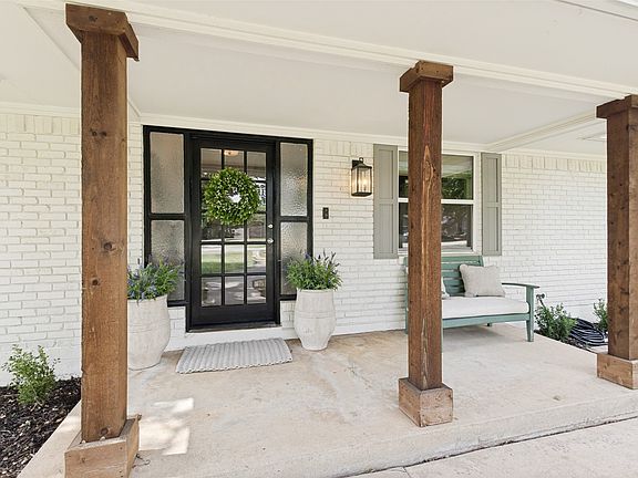 3rd image of 2601 Sherri Ln