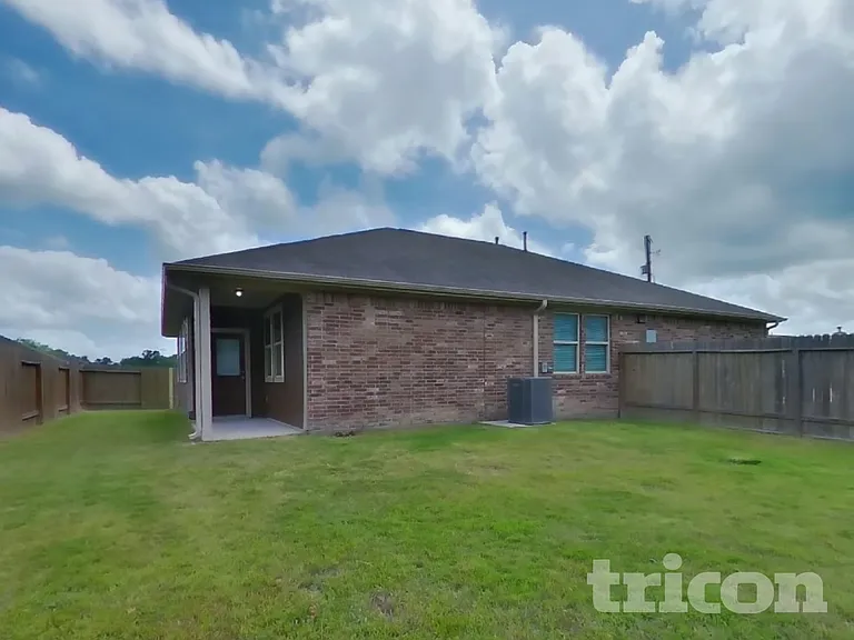 15607 Jackie Robinson Rd — Photo 16
