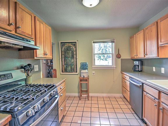 5th image of 1007 McCormick St NE
