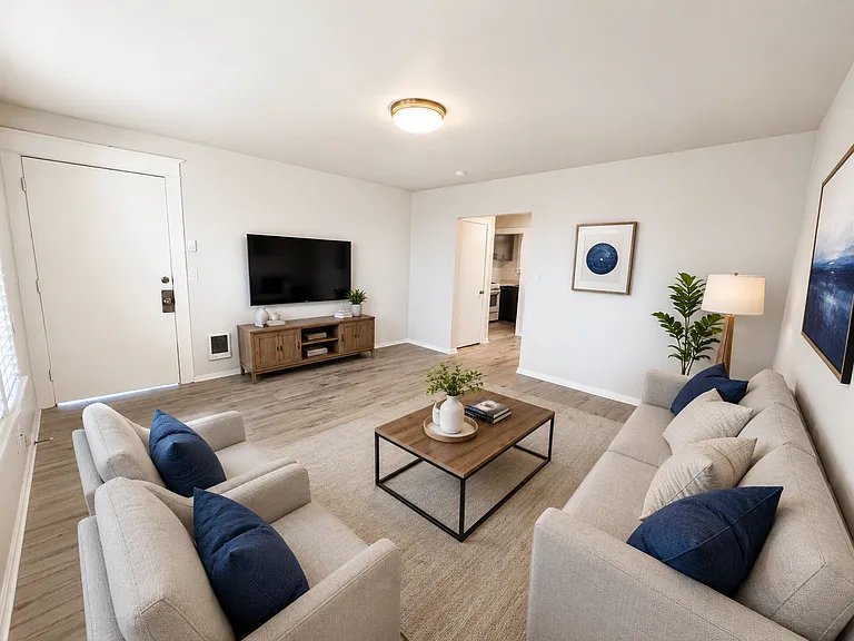 1532 Walnut St #3 — Photo 9