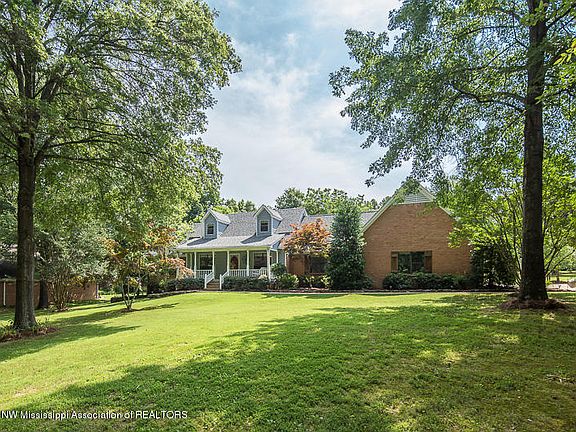 3rd image of 4790 Winesap Dr