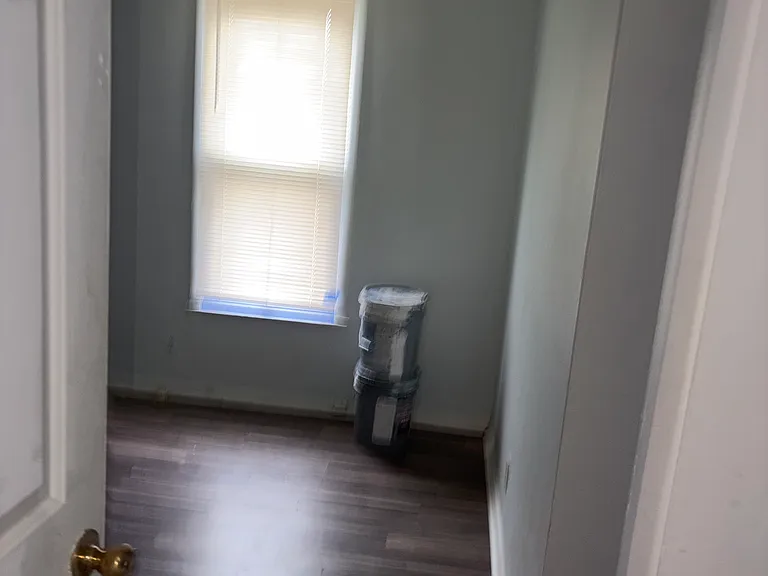 1513 S Livingston St — Photo 2